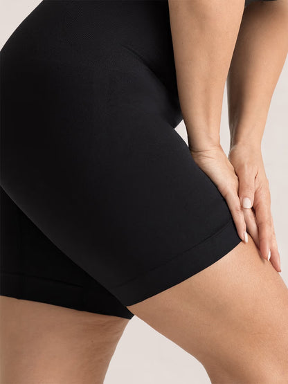 Vellavie Essentials All Day Every Day Scoop Neck Mid-Thigh Bodysuit